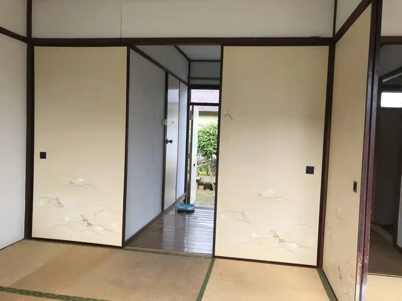 ひたちなか市の市営住宅で孤独死の特殊清掃とハウスクリーニングを終えた直後のお部屋
