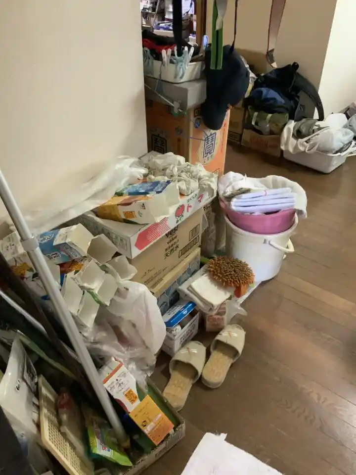 2DKの部屋で孤独死をして特殊清掃の高額請求に合った部屋の様子